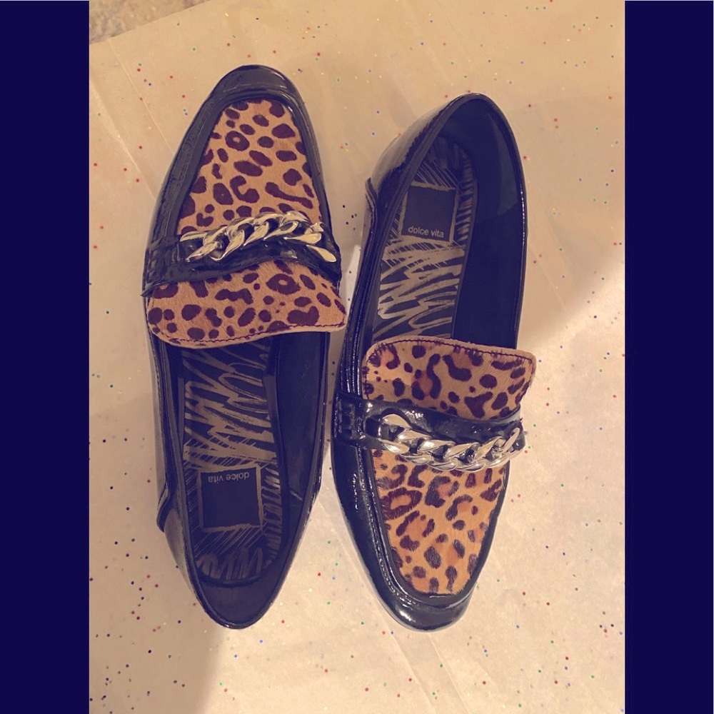 🌺Dolce Vita Leopard Print loafers